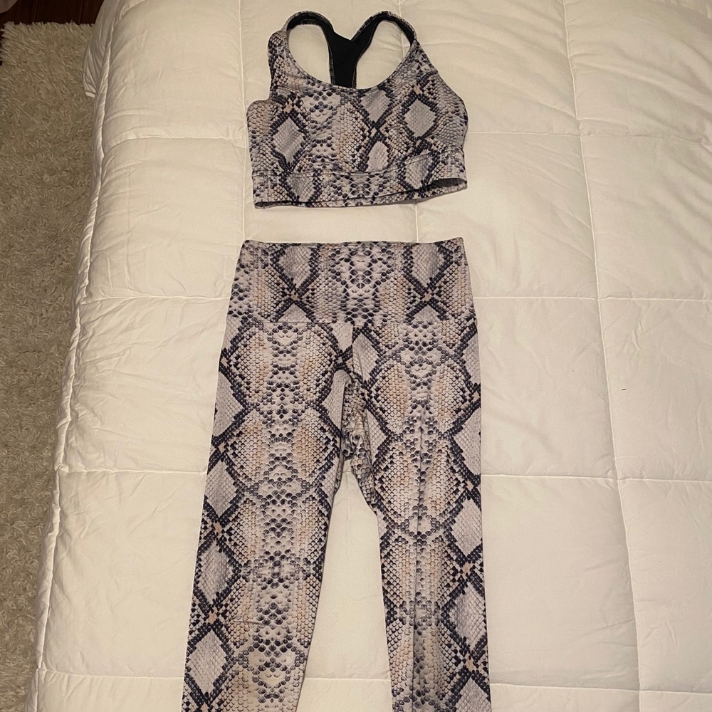 Women’s workout set